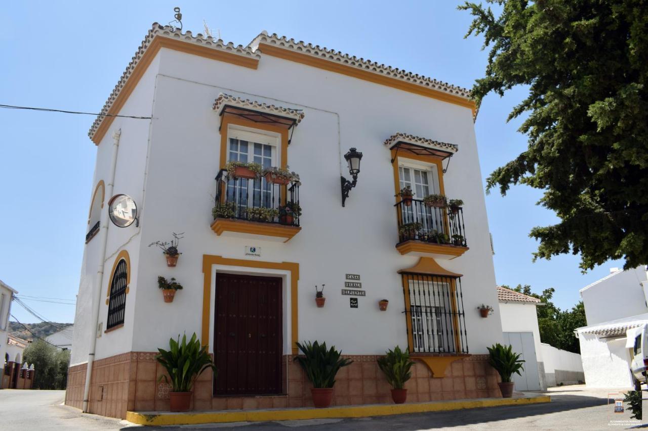Cuevas del Becerro Casa Rural El Puente מראה חיצוני תמונה